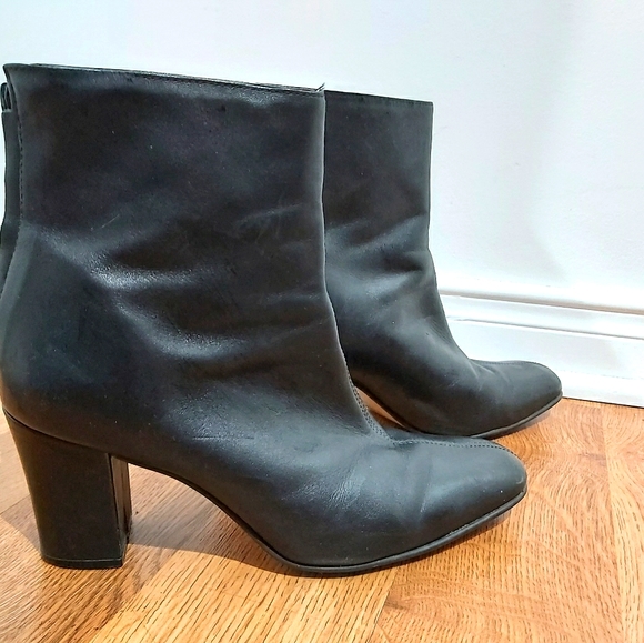 Leather boots - Picture 2 of 5
